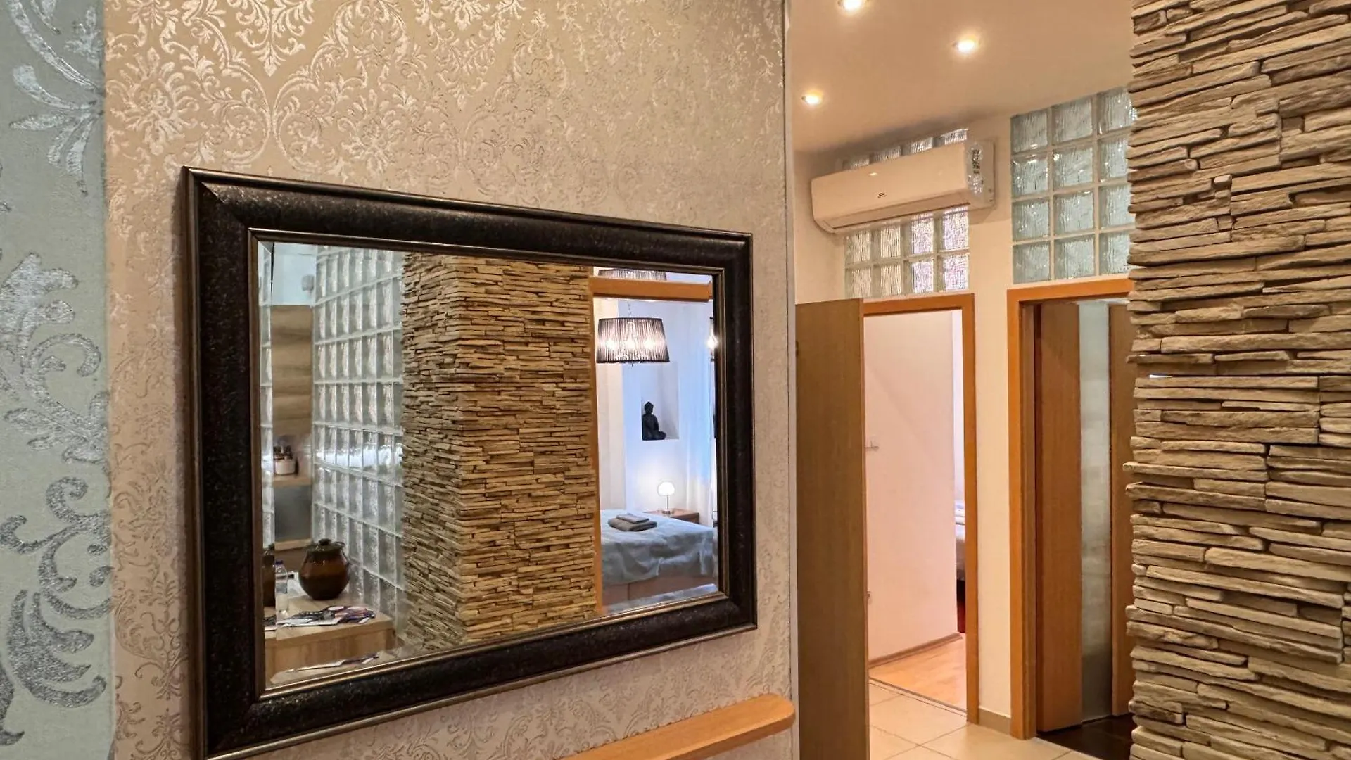 Hollan49 Luxury Apartment At The Danube, Budapest Ungern